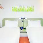 Ibis Budget Hotel 2*