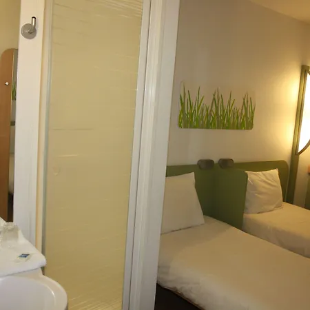 Ibis Budget איסוואר