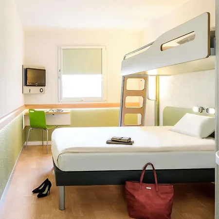 Ibis Budget Hotel 2*